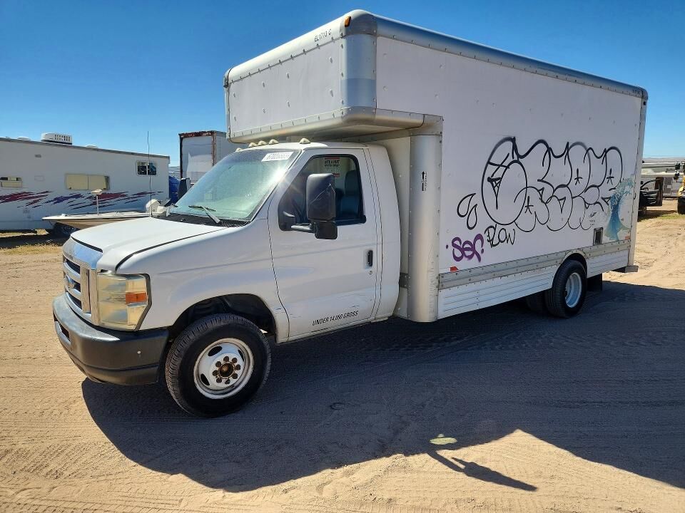 2009 FORD E-450