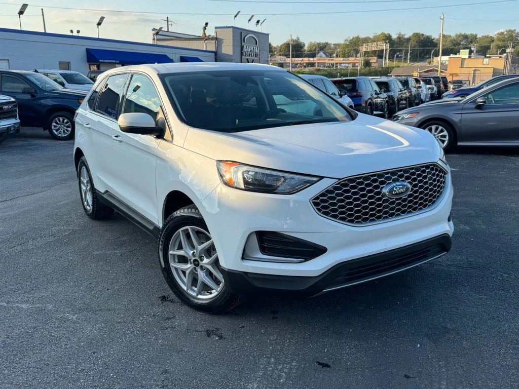 2023 FORD Edge