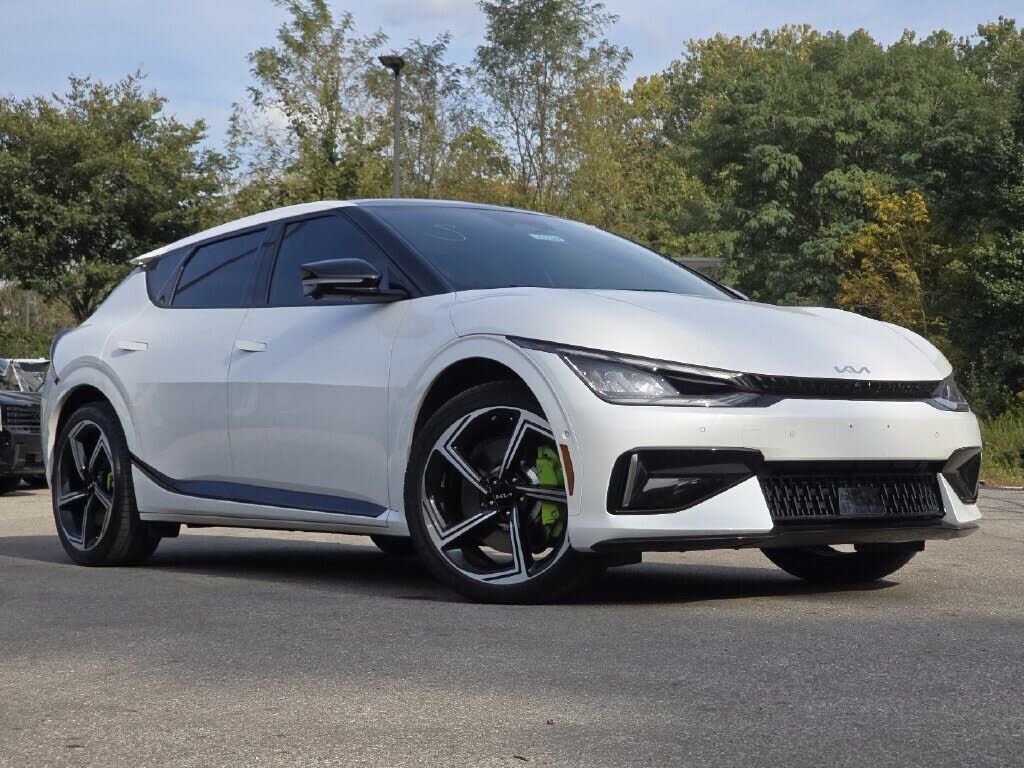 2023 KIA EV6