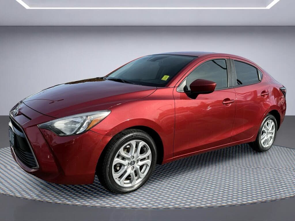 2018 TOYOTA Yaris