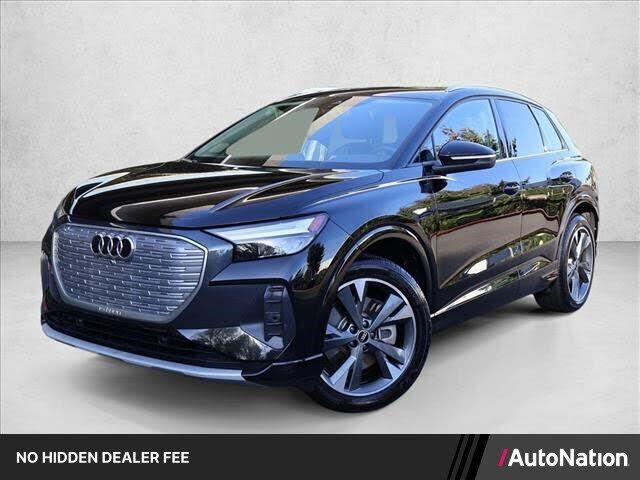 2022 AUDI Q4