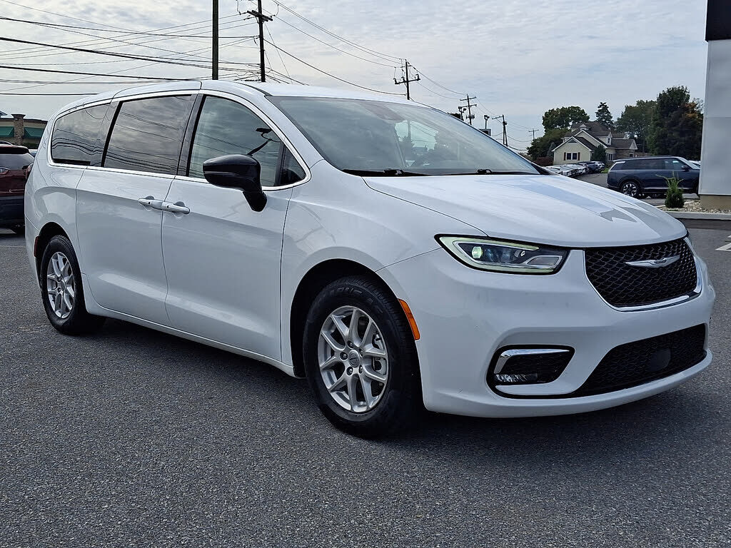 2024 CHRYSLER Pacifica