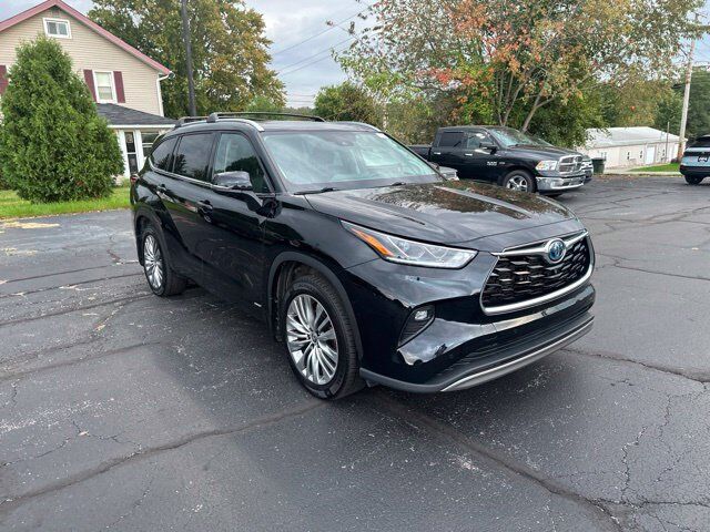 2023 TOYOTA Highlander