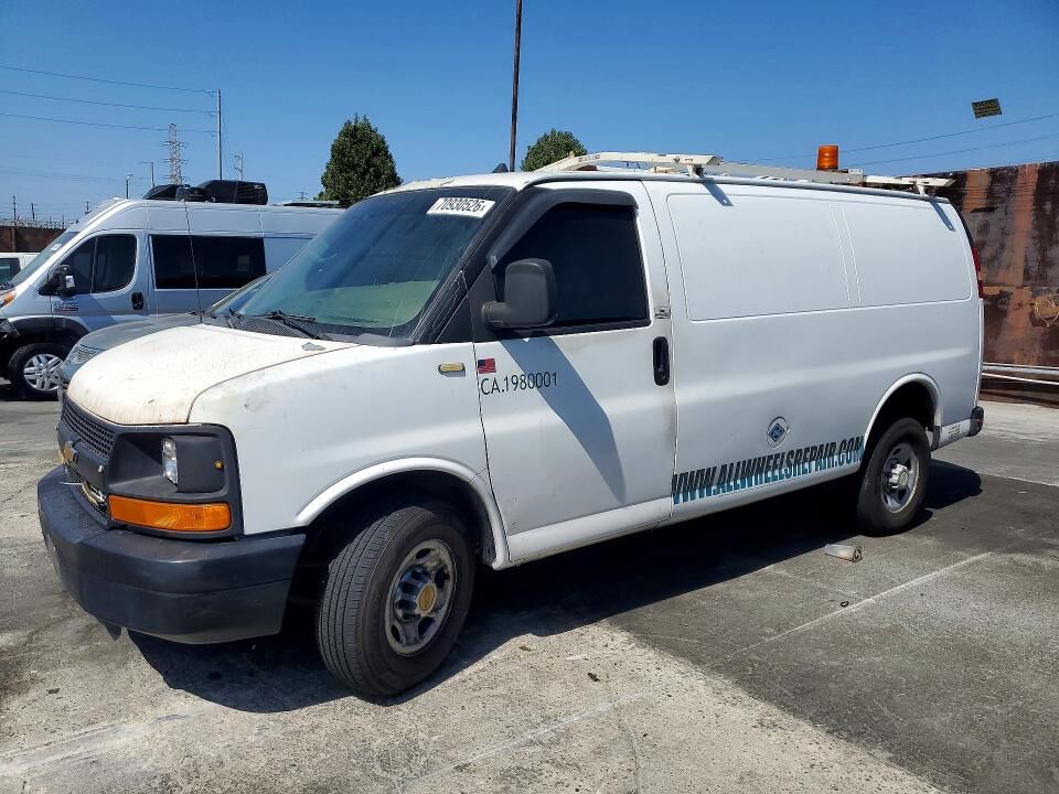 2011 CHEVROLET Express