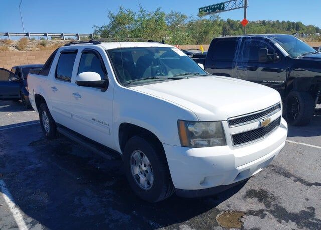 2011 CHEVROLET Avalanche