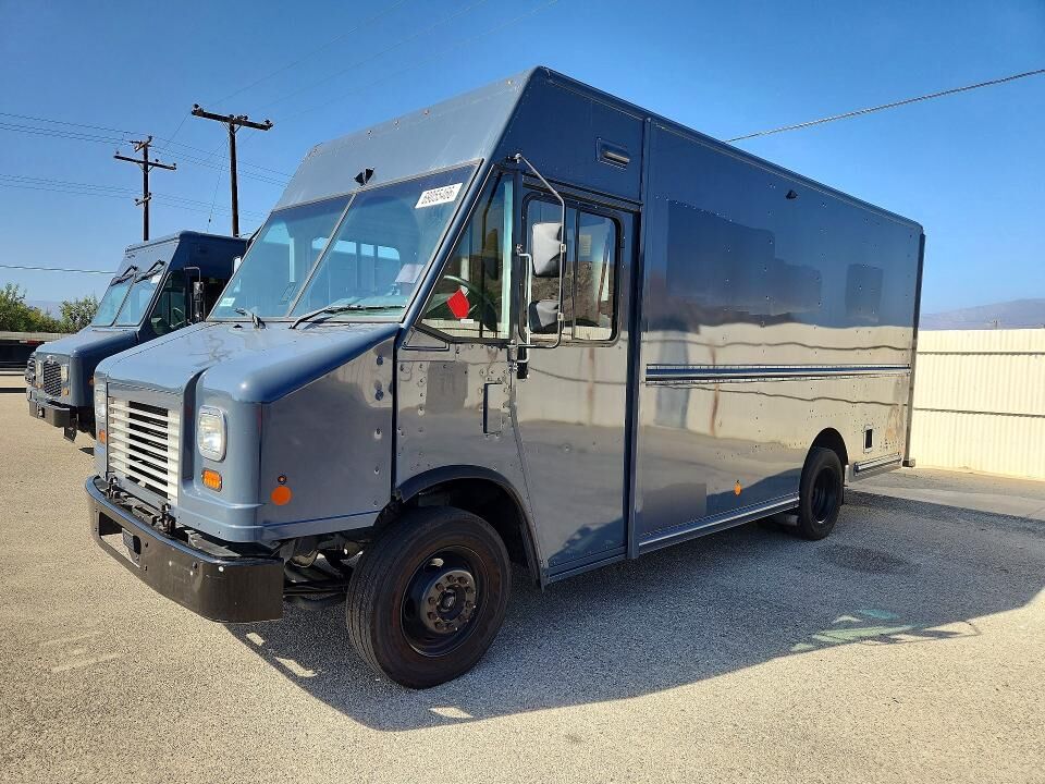 2021 FORD Commercial Chassis