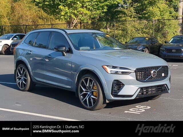 2022 VOLVO XC60