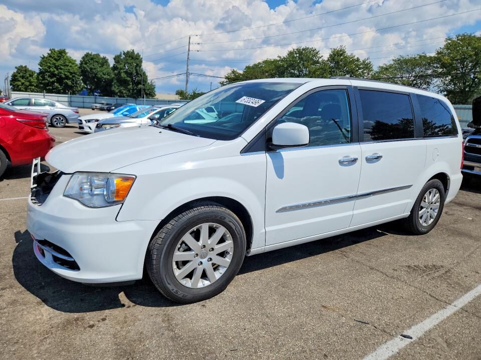 2015 CHRYSLER Town and Country