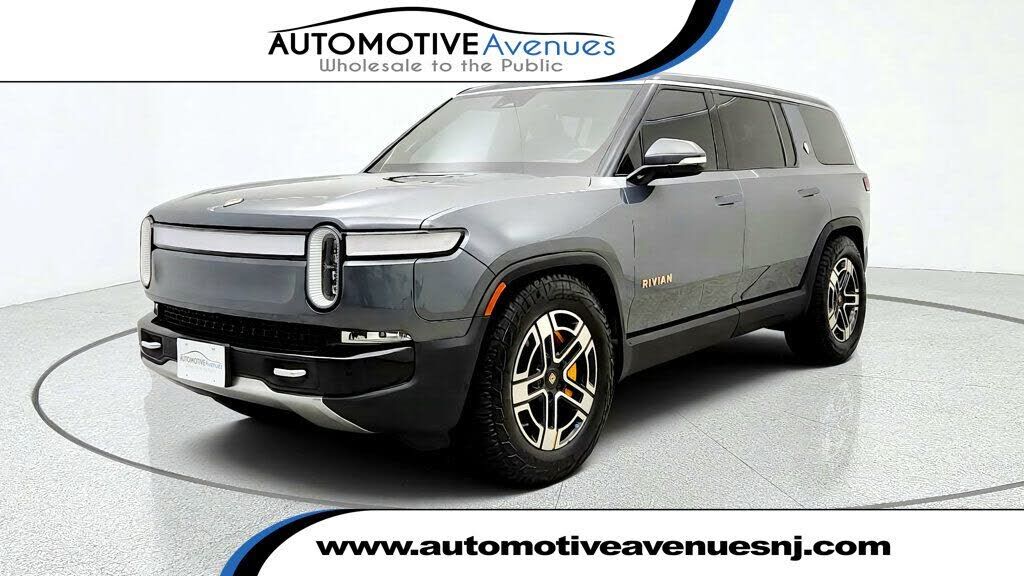 2023 RIVIAN R1S