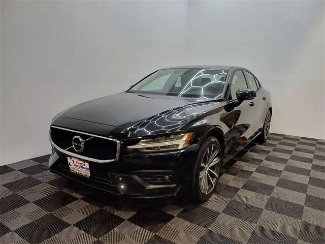 2021 VOLVO S60