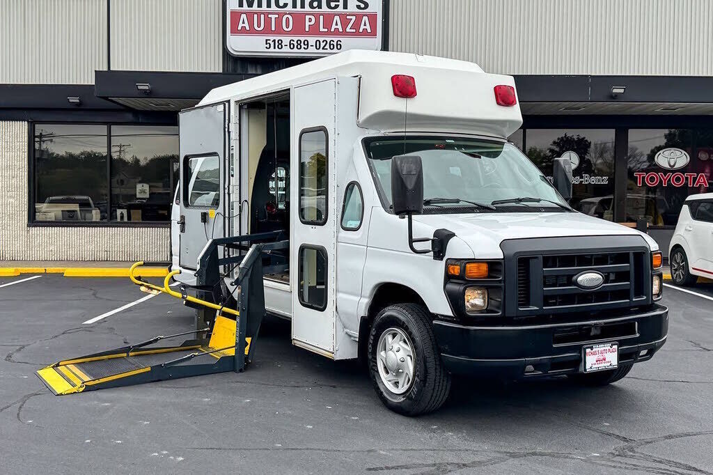 2014 FORD E-350