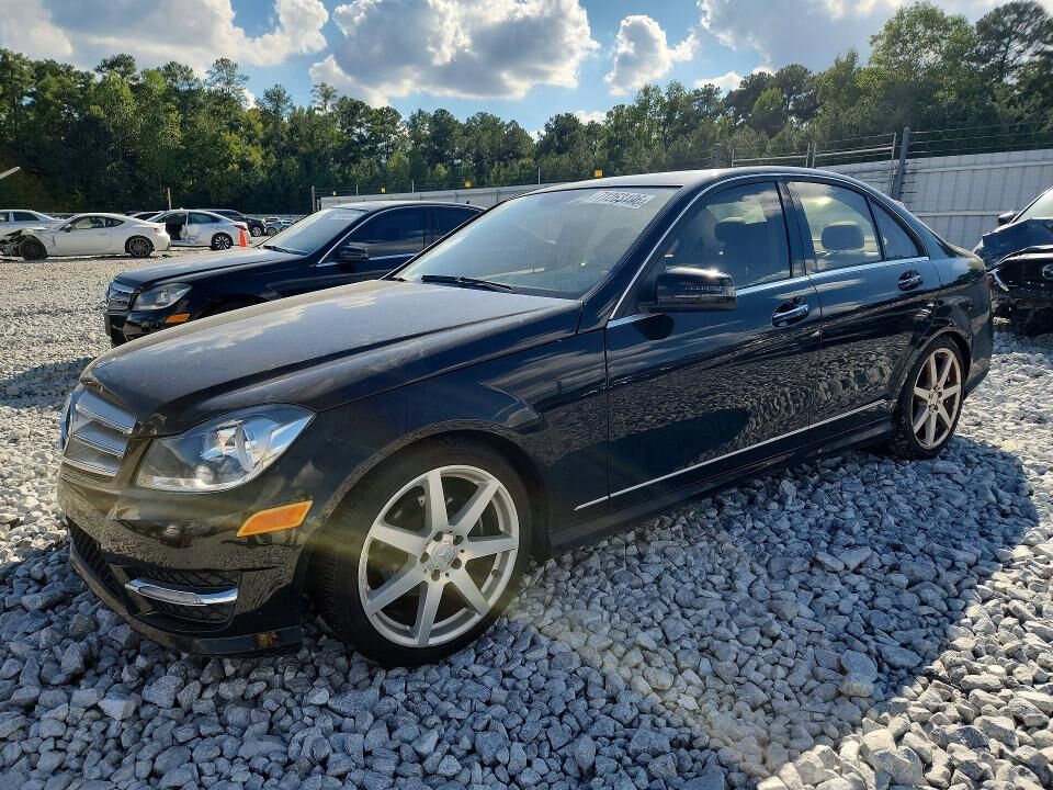 2013 MERCEDES-BENZ C-Class