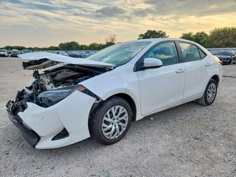 2017 TOYOTA Corolla