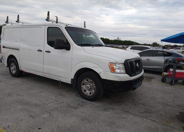 2015 NISSAN NV
