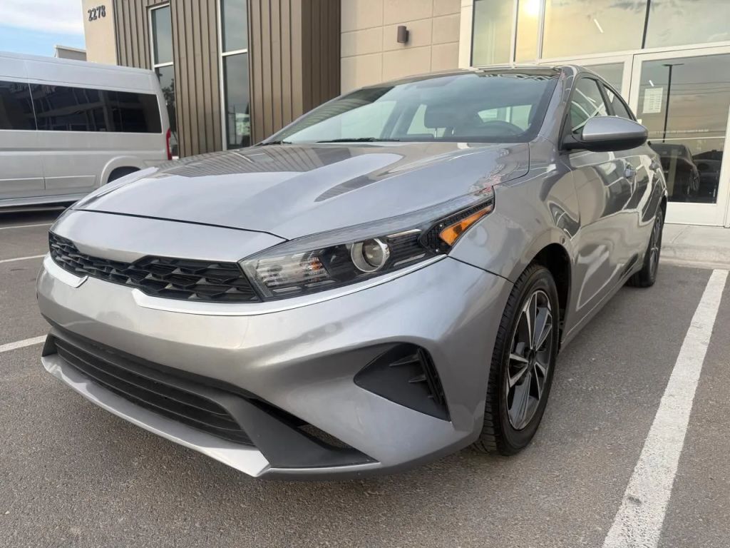 2023 KIA Forte