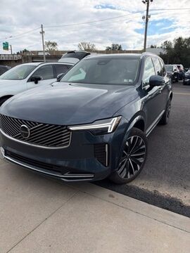 2025 VOLVO XC90