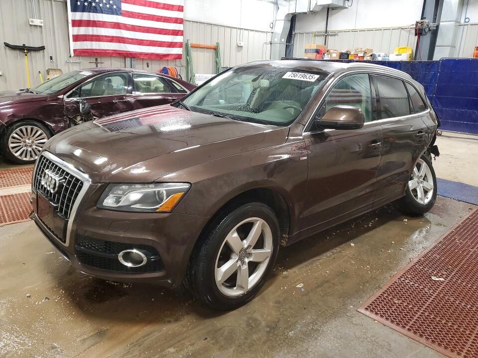 2011 AUDI Q5