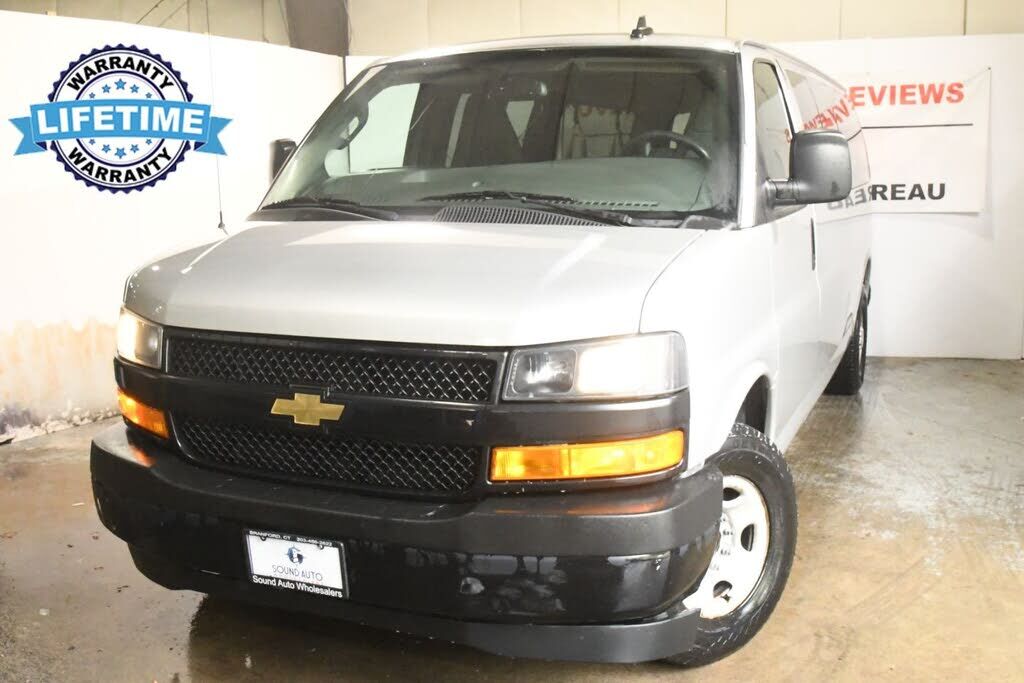 2020 CHEVROLET Express