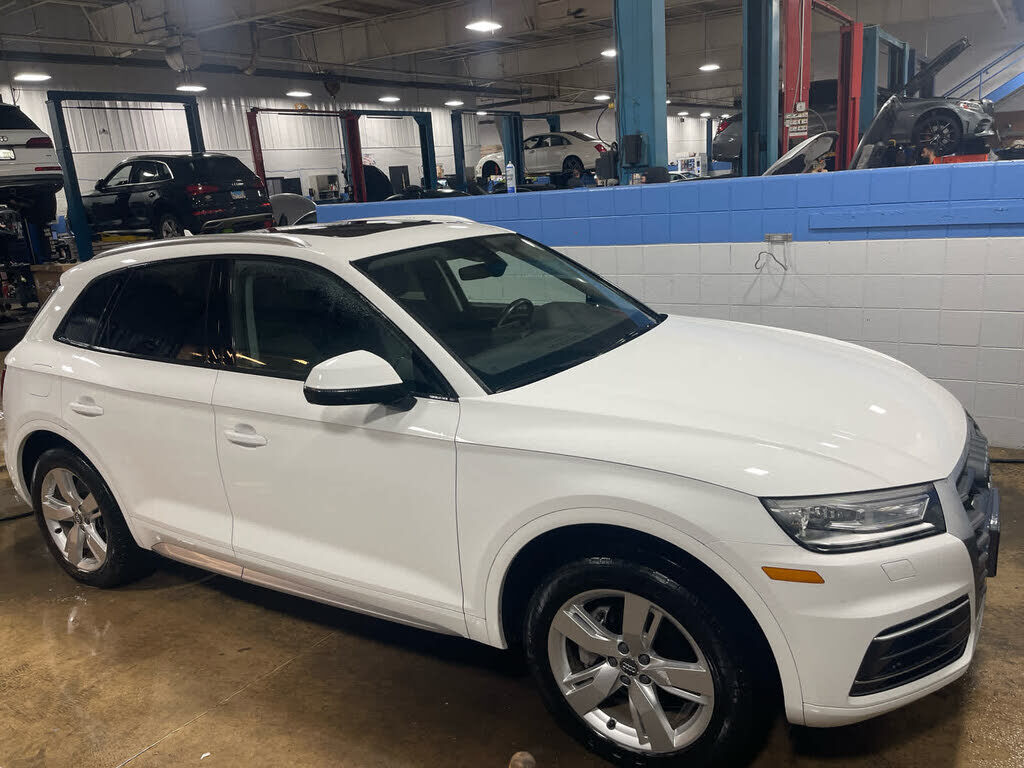 2018 AUDI Q5