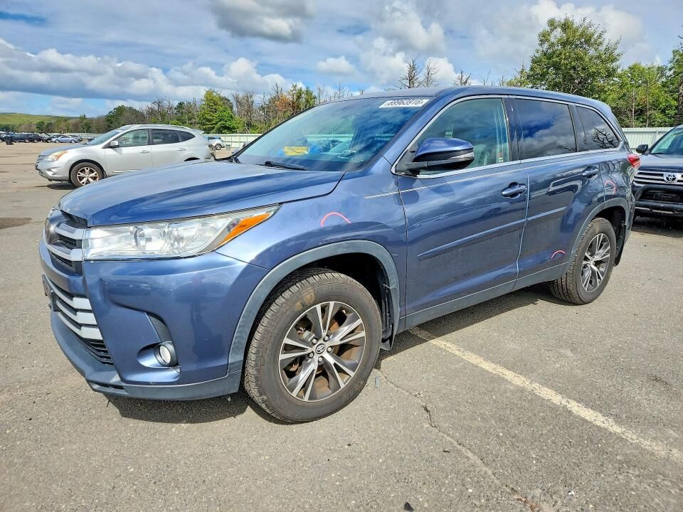 2019 TOYOTA Highlander