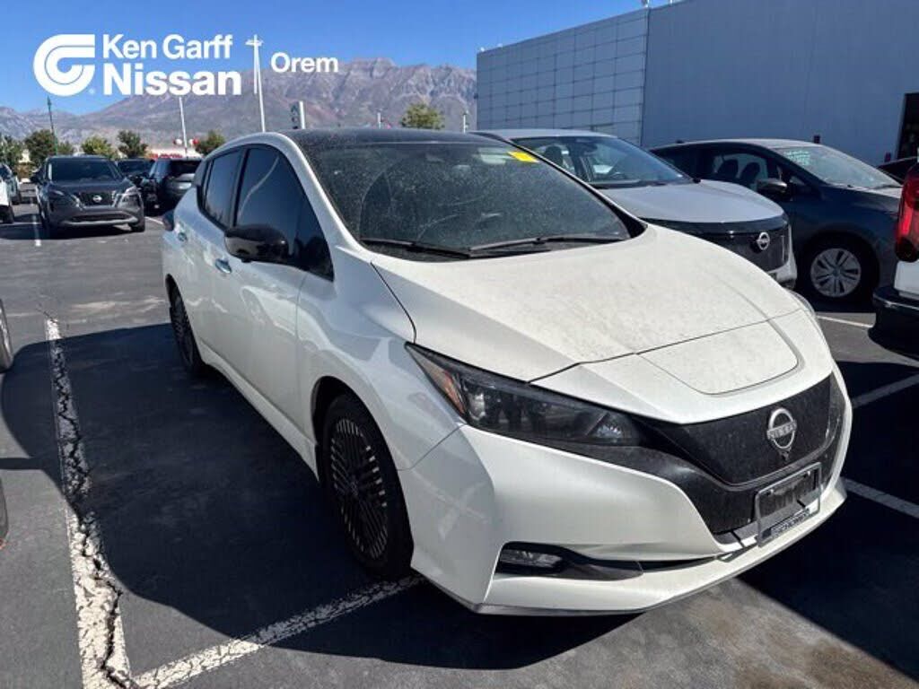 2025 NISSAN Leaf