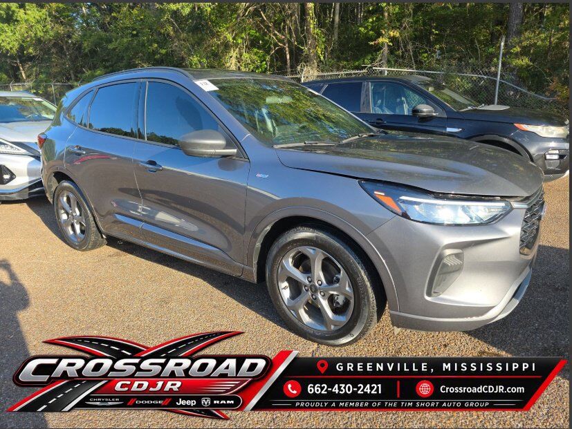 2024 FORD Escape