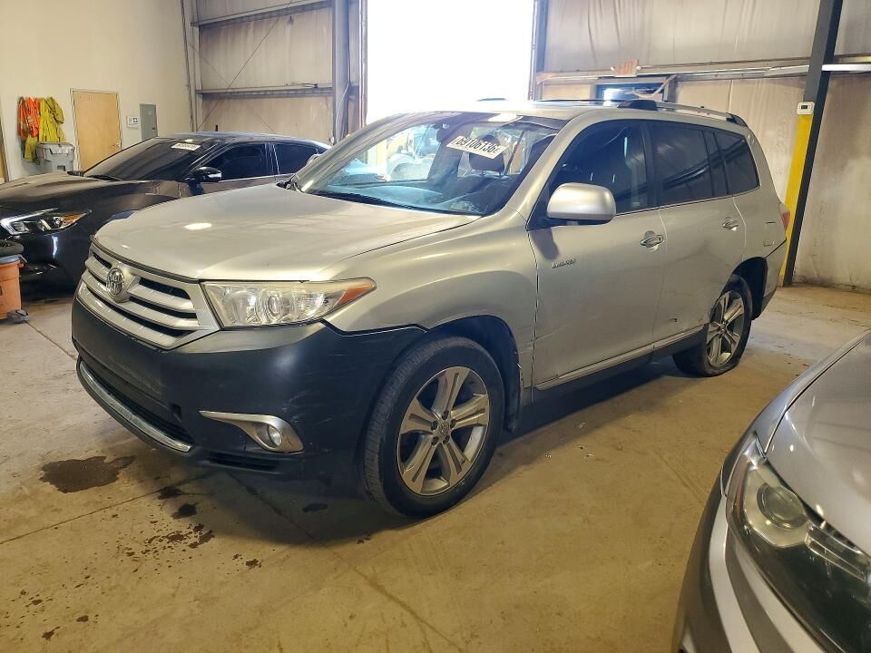 2012 TOYOTA Highlander