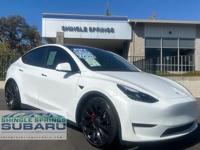 2023 TESLA Model Y