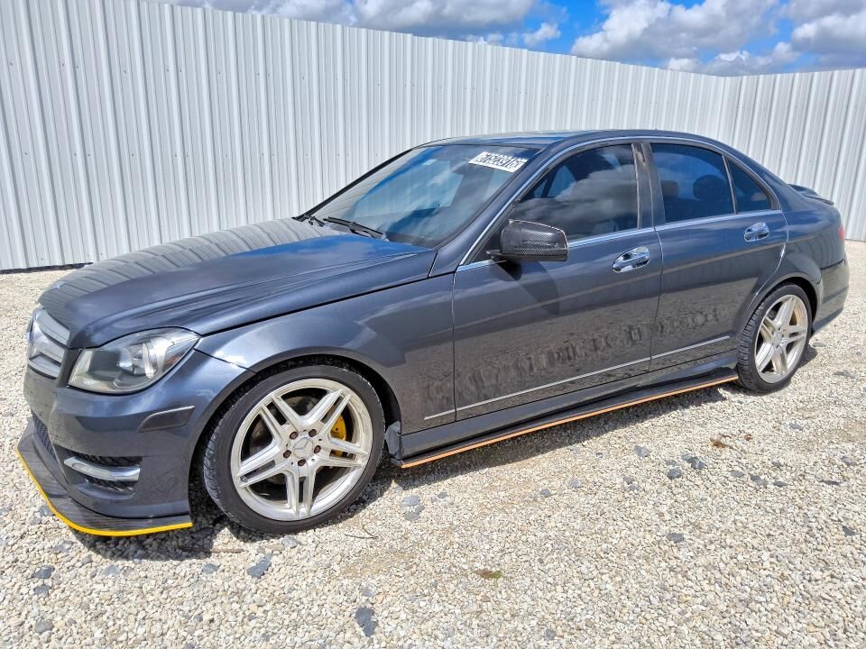 2013 MERCEDES-BENZ C-Class
