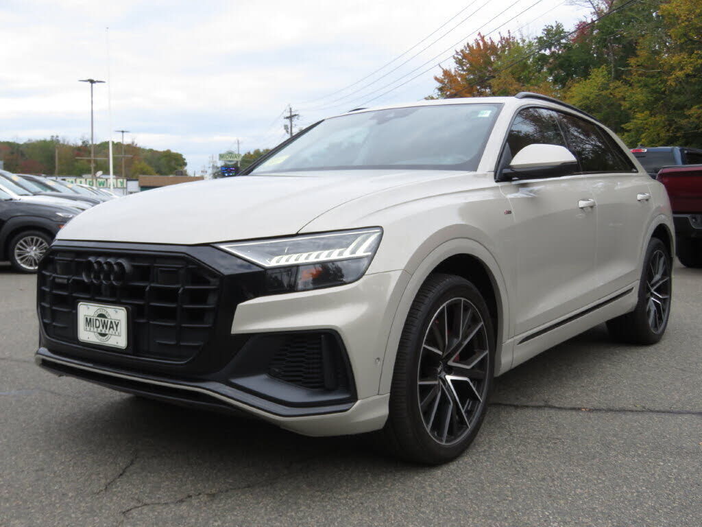 2021 AUDI Q8