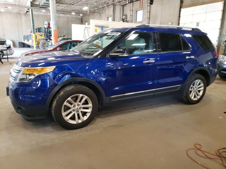 2014 FORD Explorer