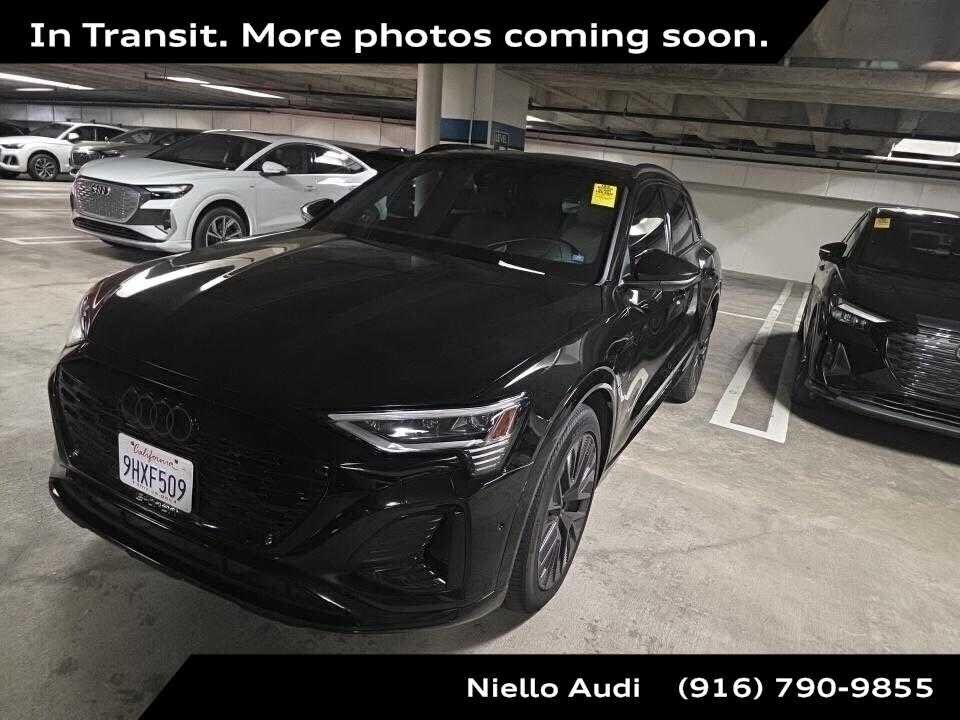 2024 AUDI Q8