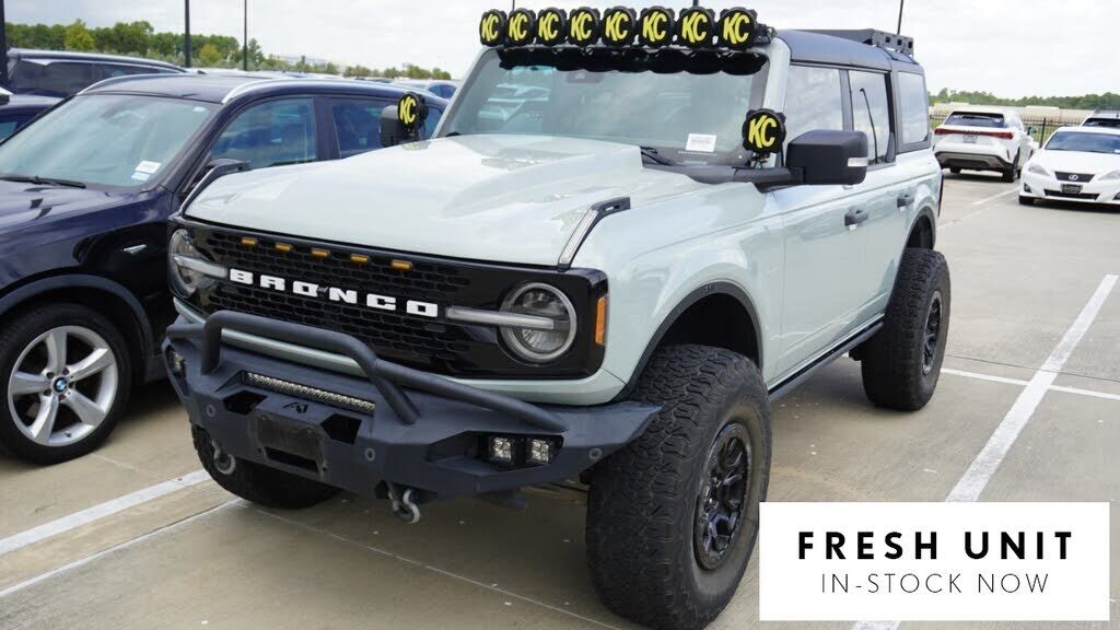 2023 FORD Bronco
