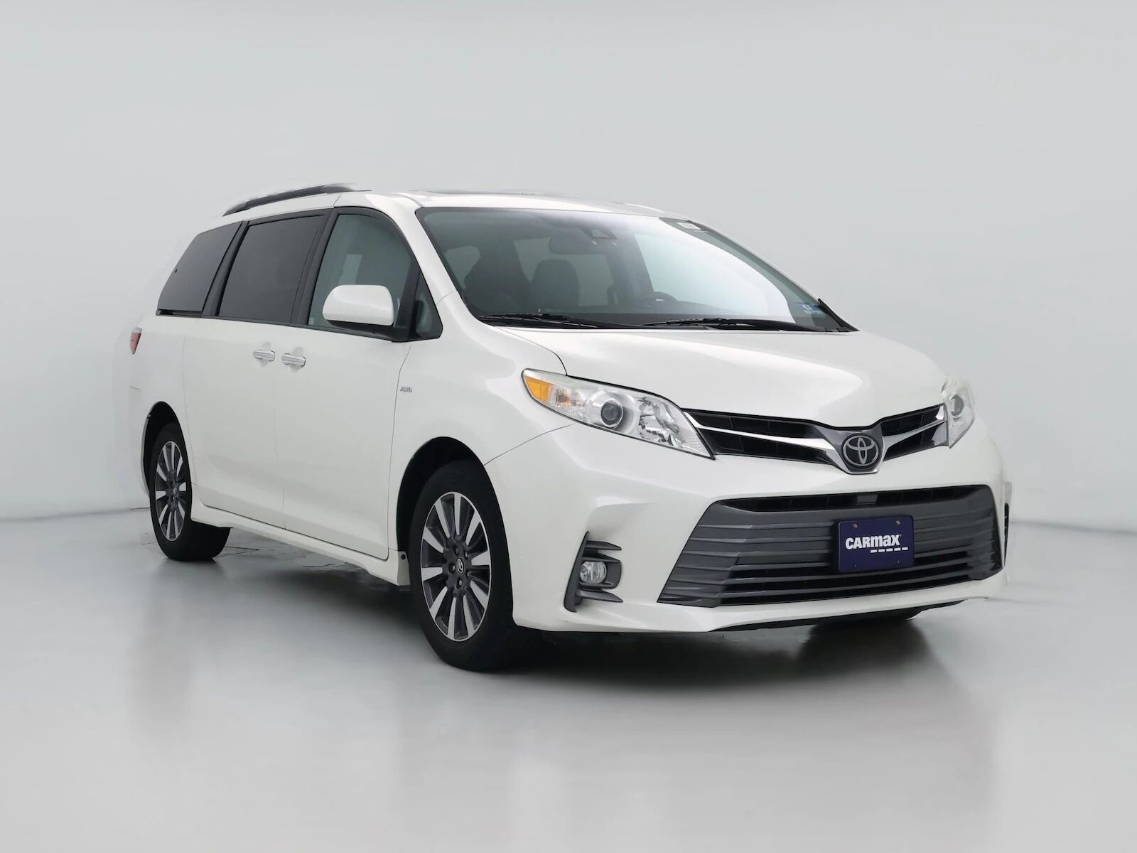 2018 TOYOTA Sienna