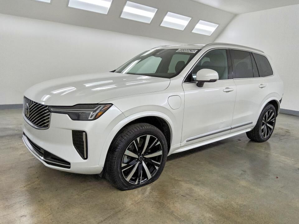 2025 VOLVO XC90