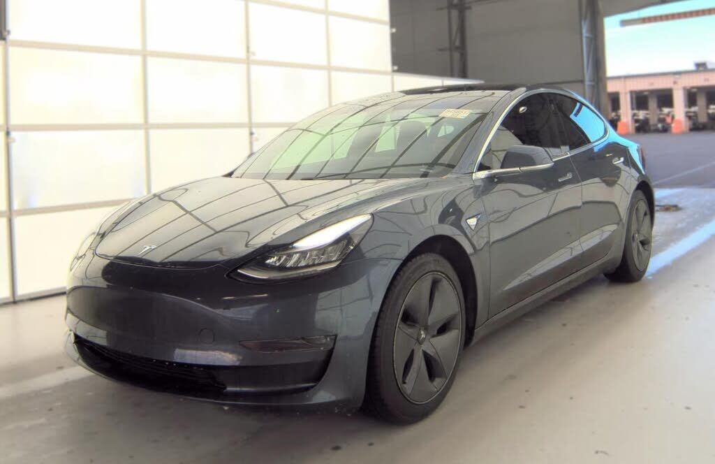 2020 TESLA Model 3