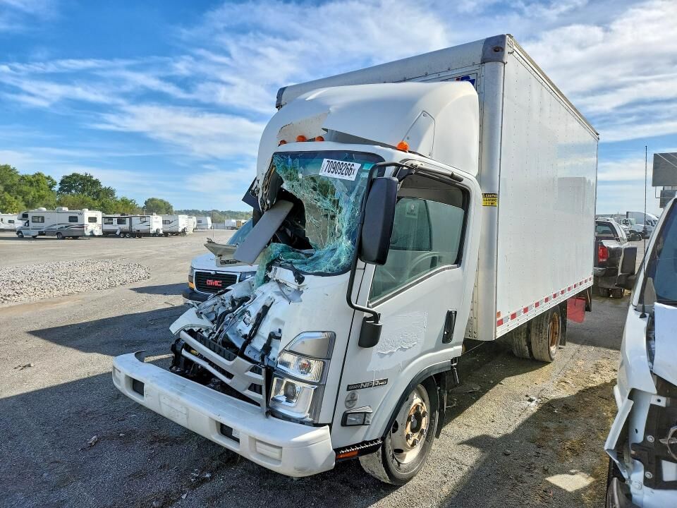 2024 ISUZU NPR-HD