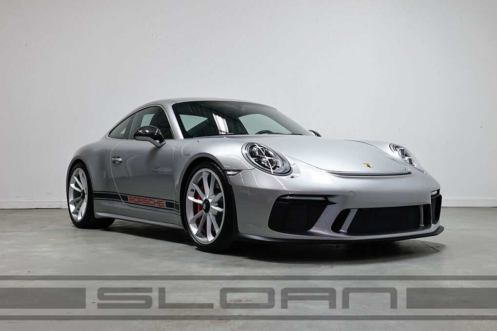 2018 PORSCHE 911