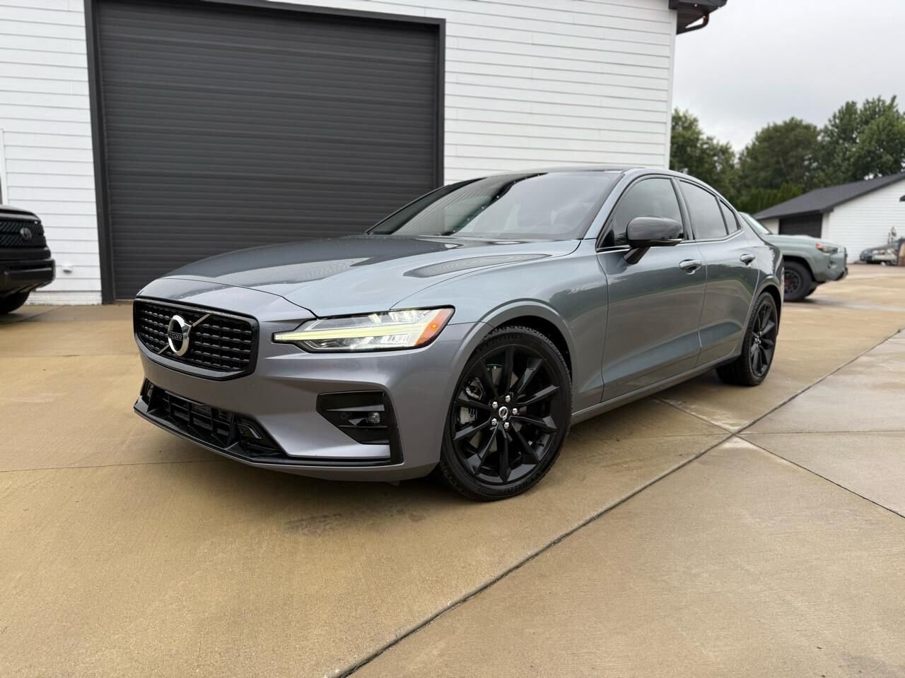 2021 VOLVO S60