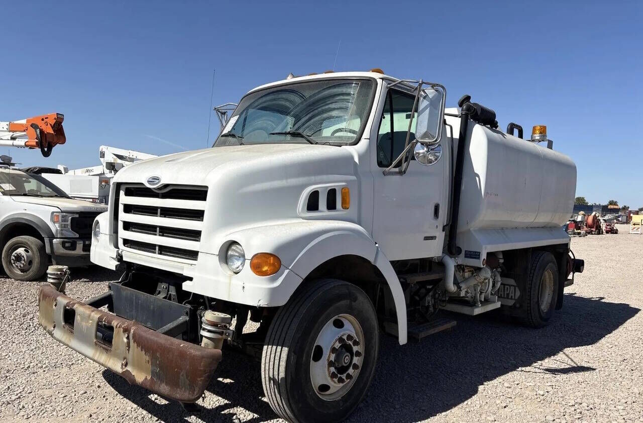 2000 STERLING TRUCK L7500 series