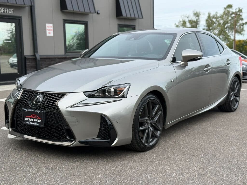2020 LEXUS IS