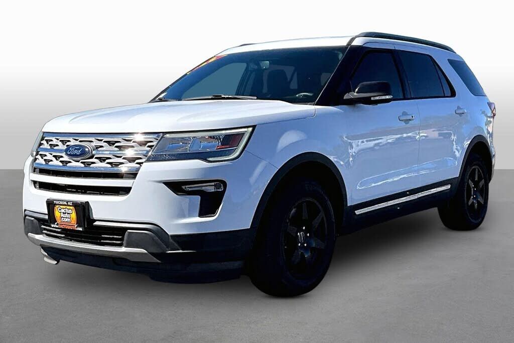 2018 FORD Explorer