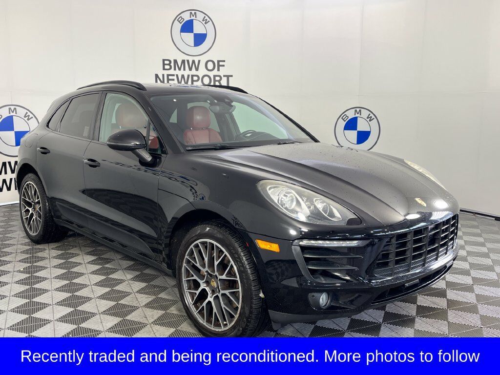2018 PORSCHE Macan