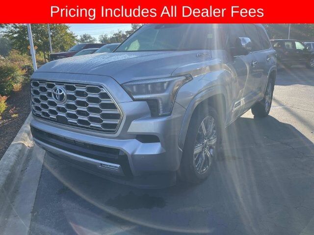 2024 TOYOTA Sequoia