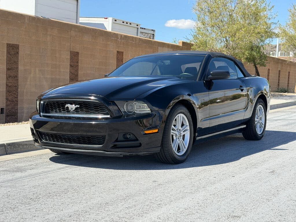 2013 FORD Mustang