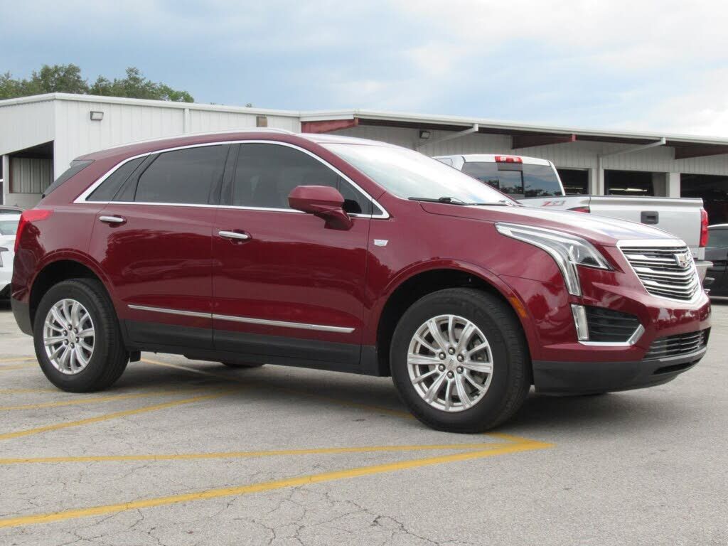 2017 CADILLAC XT5