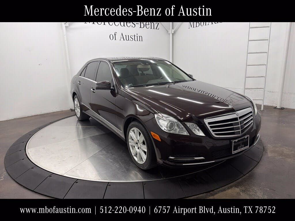 2013 MERCEDES-BENZ E-Class