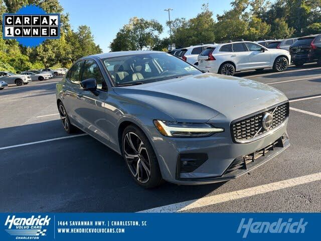 2024 VOLVO S60