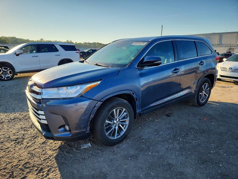 2019 TOYOTA Highlander