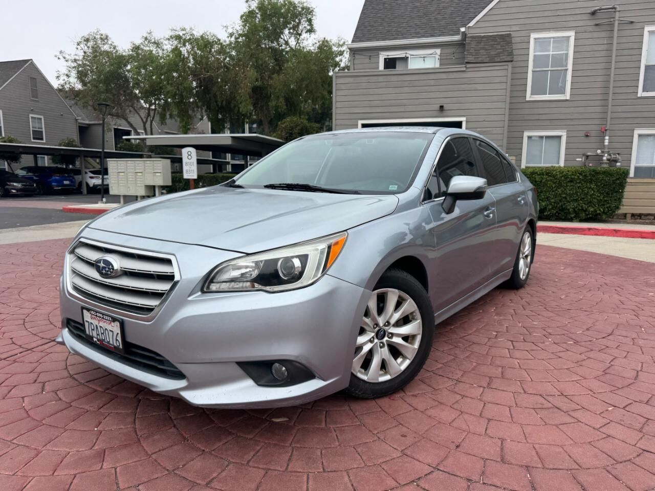 2016 SUBARU Legacy